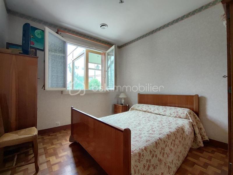 Maison - 98 m² - 6 pièces