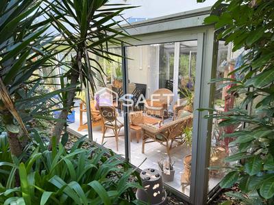 Maison - 166 m² - 7 pièces