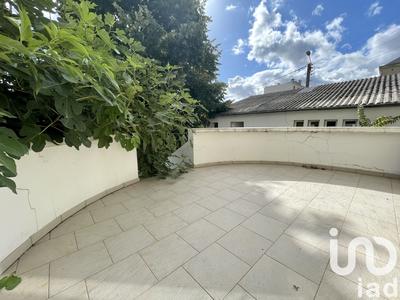 Appartement - 95 m² - 5 pièces