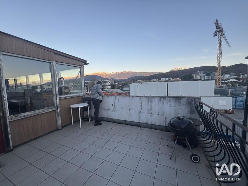 Appartement - 869 m²