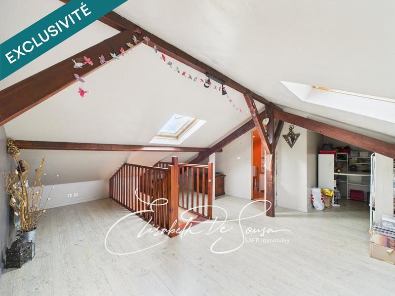 Duplex - 77 m² - 5 pièces