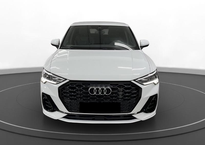 Audi Q3 Sportback 45 TFSIe 245 s-Line Hybride Rechargeable / Camera 360° Sonos Sieges Elec Keyless