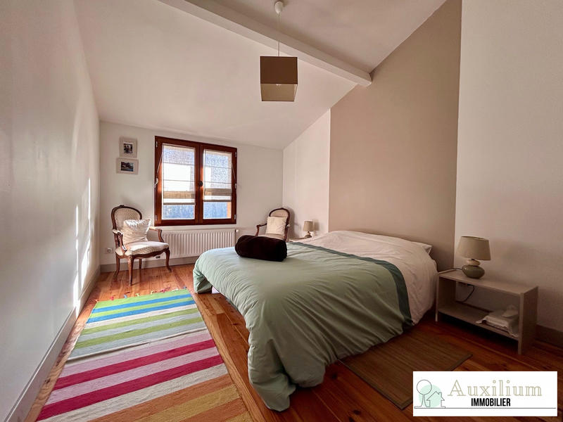 Maison ancienne - 196 m² - 9 pièces