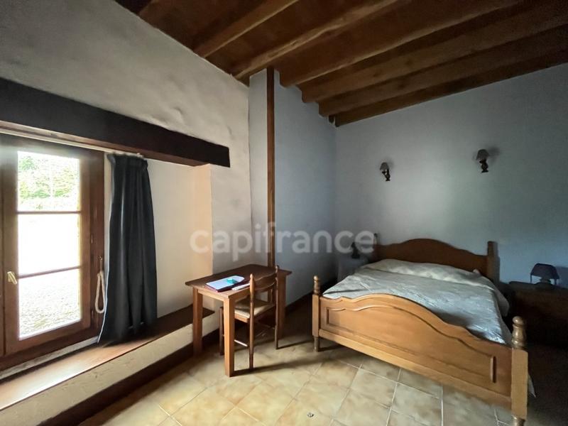 Maison - 494 m² - 13 pièces