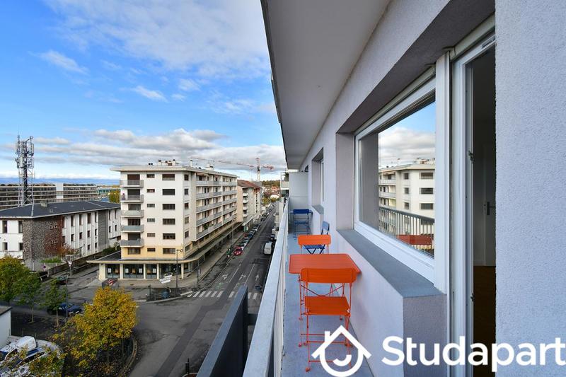 Chambre - 11 m² - 1 pièce