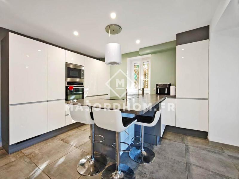 Maison - 110 m² - 4 pièces