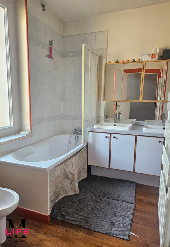 Maison - 139 m² - 7 pièces