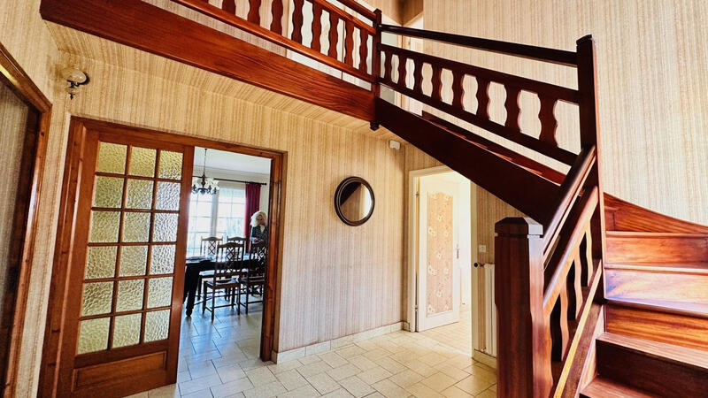 Maison - 131 m² - 7 pièces