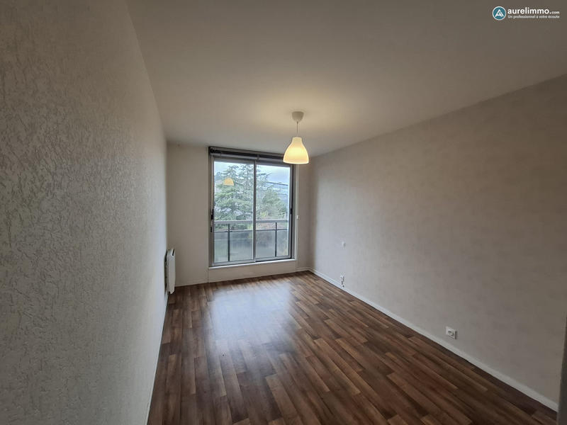 Appartement - 79 m² - 3 pièces