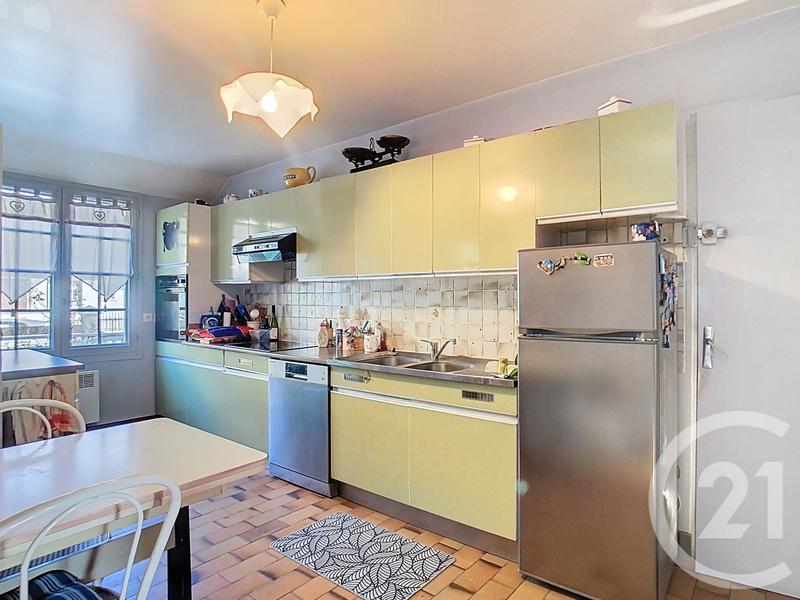 Maison - 103 m² - 7 pièces