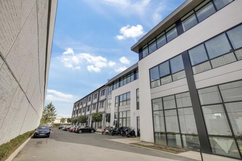Local d'activités - 3 292 m²