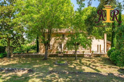 Bastide - 450 m² - 12 pièces