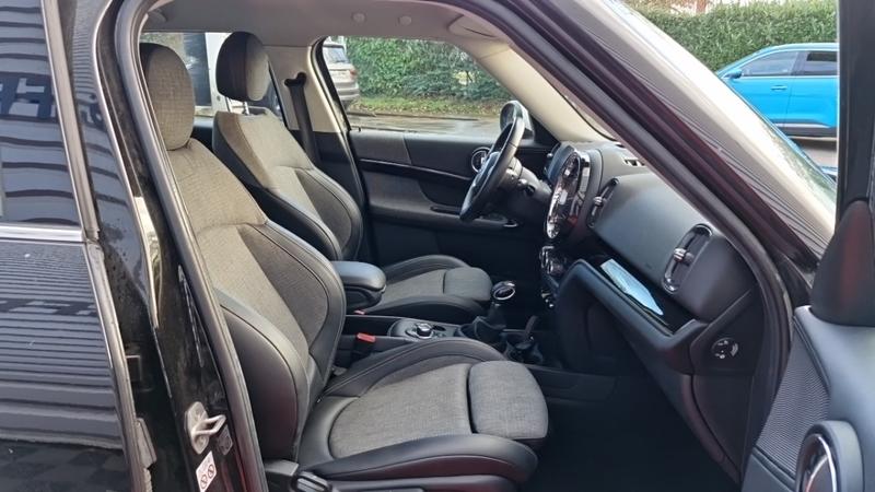 Mini Countryman F60 Lci 125 - 95 Ch All4 Bva6 Cooper se Essential