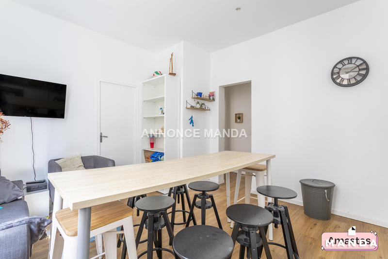 Chambre - 10 m² - 5 pièces