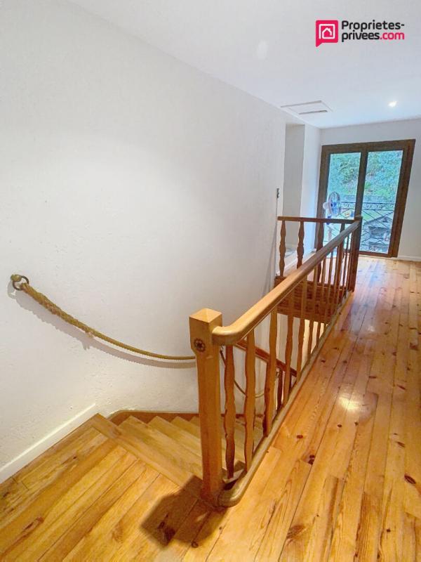 Maison - 188 m² - 8 pièces