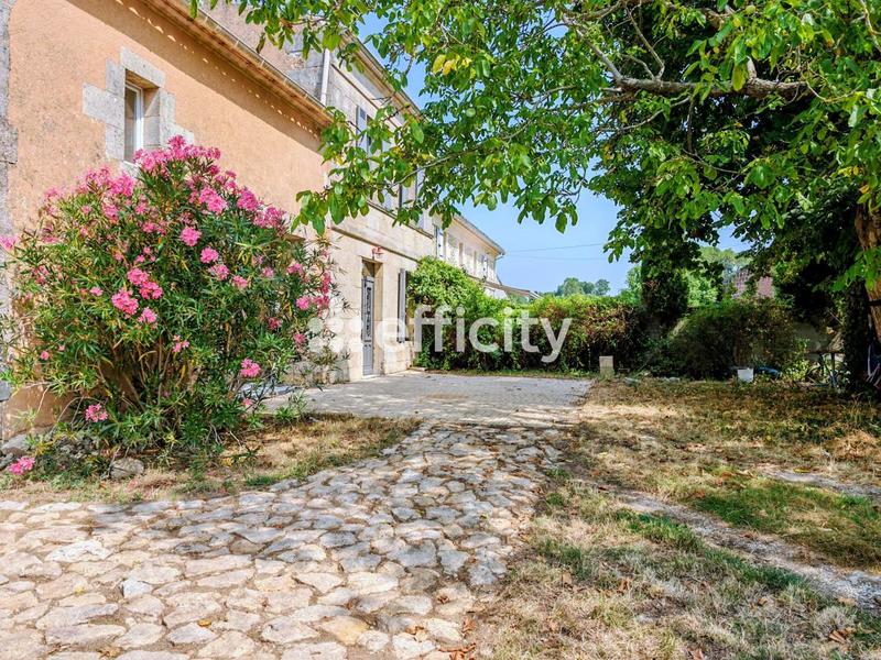 Maison - 175 m² - 6 pièces