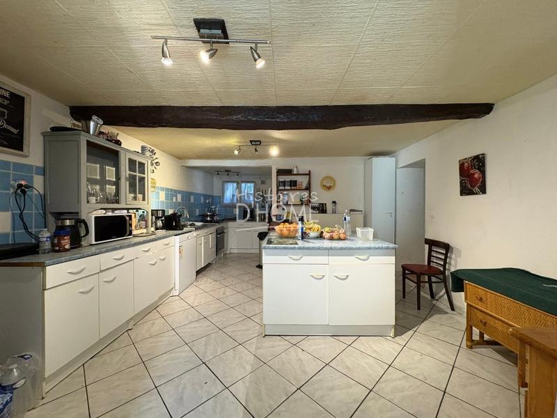 Maison - 177 m² - 6 pièces