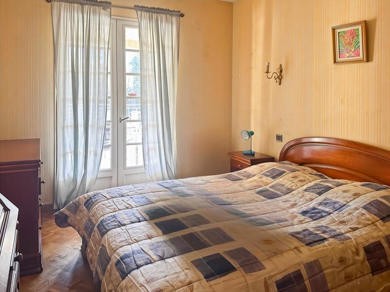 Maison - 210 m² - 6 pièces