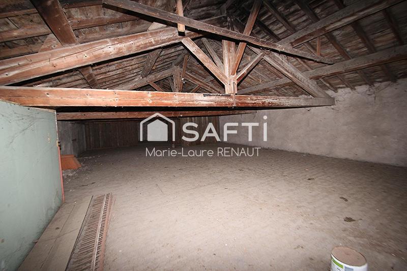 Maison - 340 m² - 2 pièces