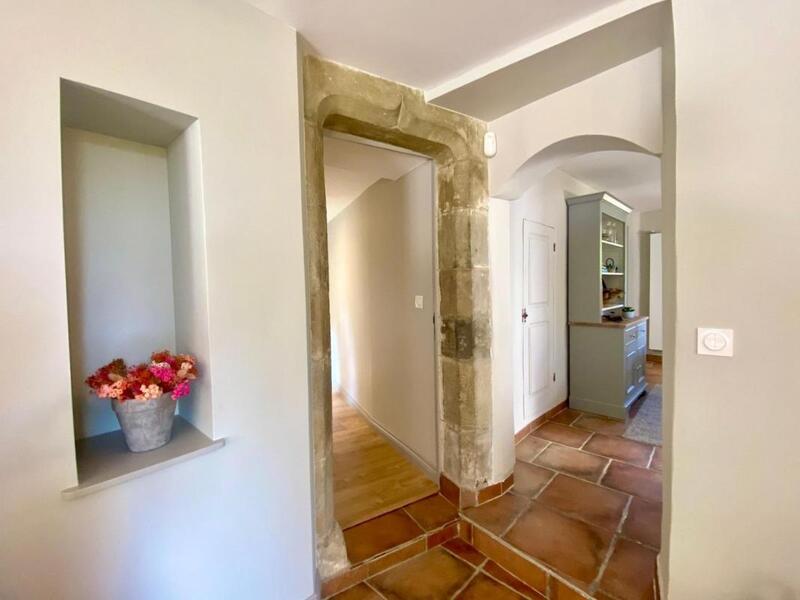 Moulin - 260 m² - 6 pièces