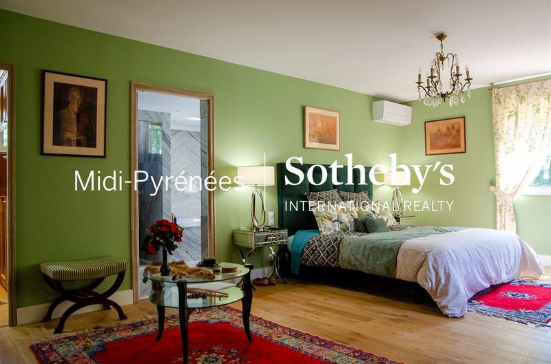 Maison - 661 m² - 19 pièces