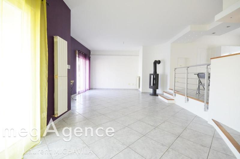 Maison - 98 m² - 4 pièces