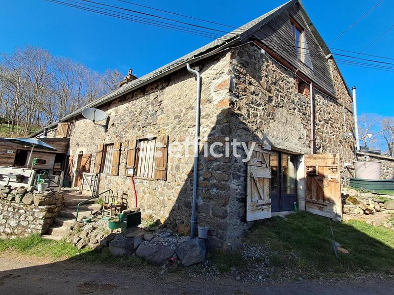 Maison - 122 m² - 6 pièces