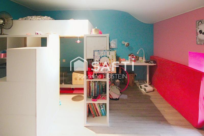 Maison - 284 m² - 10 pièces