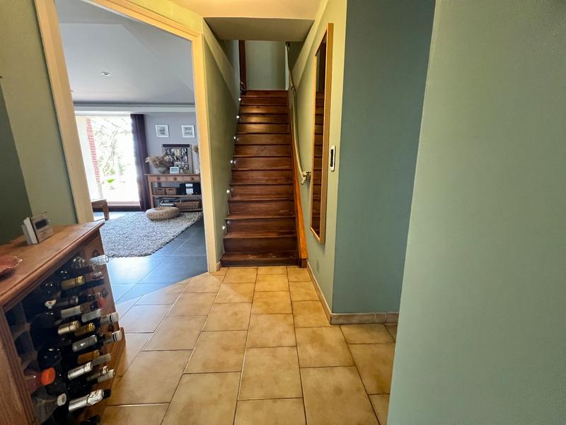 Maison - 235 m² - 6 pièces