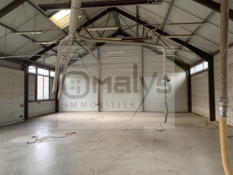 Local commercial - 778 m²