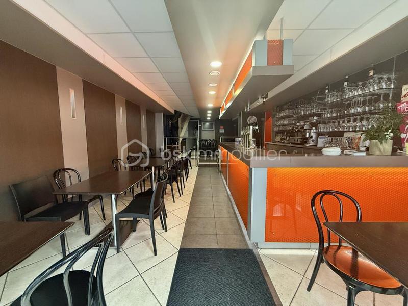 Immeuble - 195 m² - 7 pièces