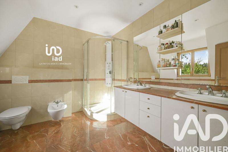 Maison - 192 m² - 6 pièces