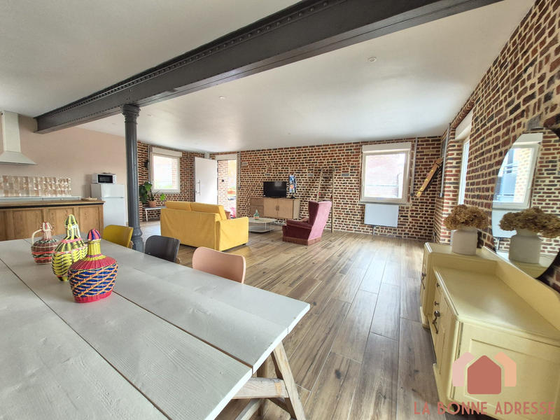 Loft - 120 m² - 4 pièces