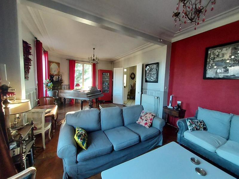 Maison - 200 m² - 5 pièces