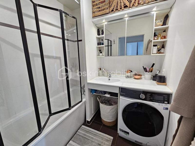 Appartement - 70 m² - 4 pièces