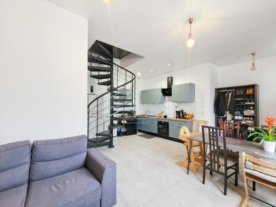 Immeuble - 92 m² - 6 pièces