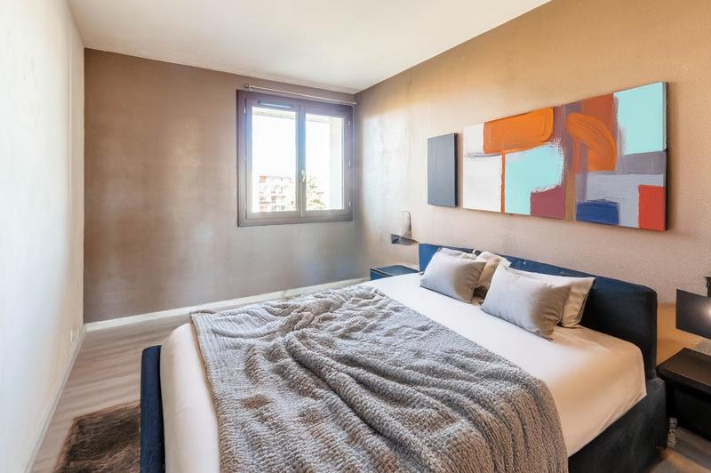 Appartement - 92 m² - 4 pièces