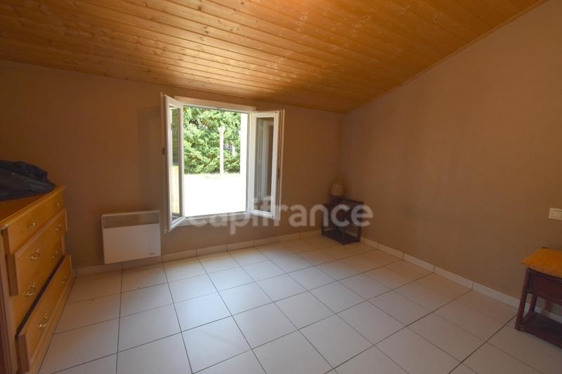 Maison - 141 m² - 10 pièces