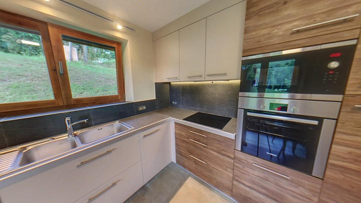 Maison - 200 m² - 7 pièces