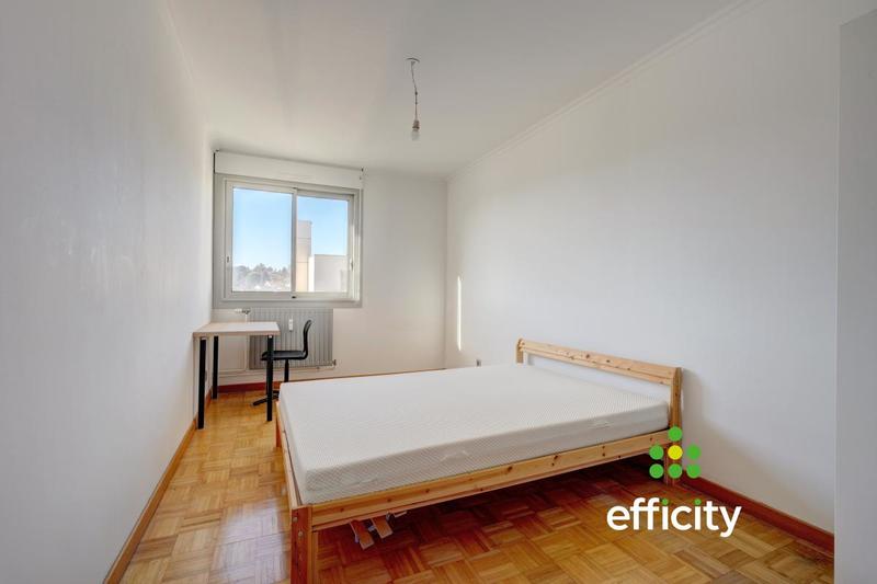 Appartement - 97 m² - 5 pièces