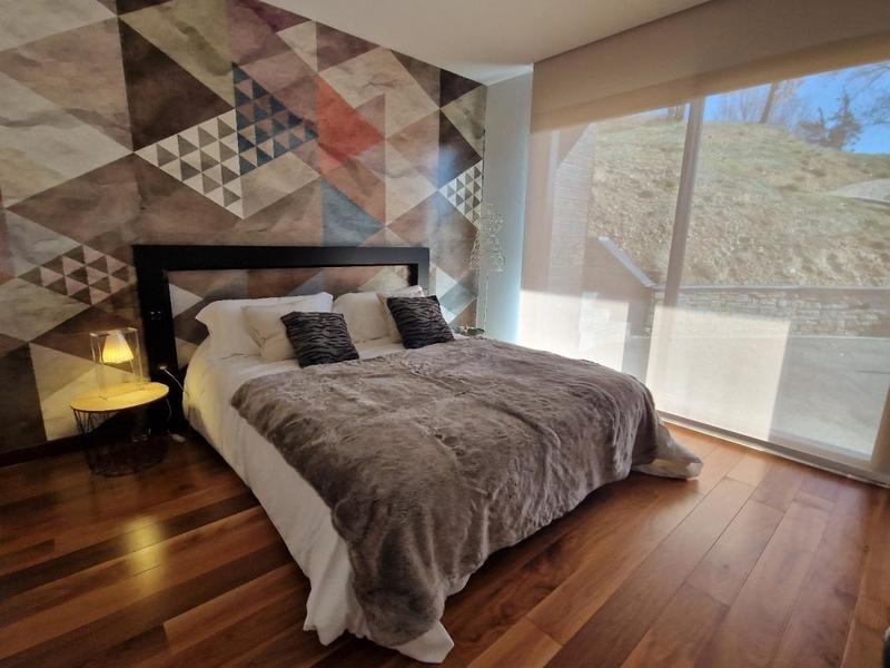 Maison de bois - 174 m² - 5 pièces