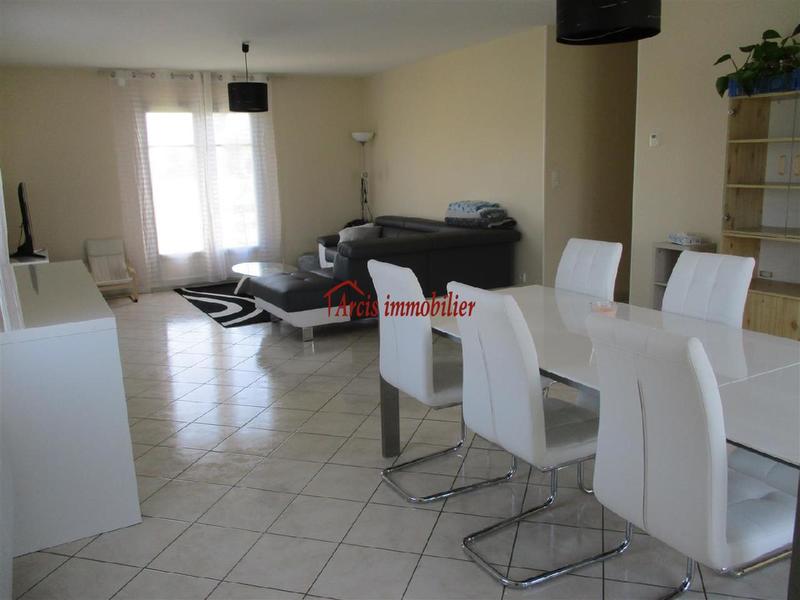 Maison - 104 m² - 5 pièces