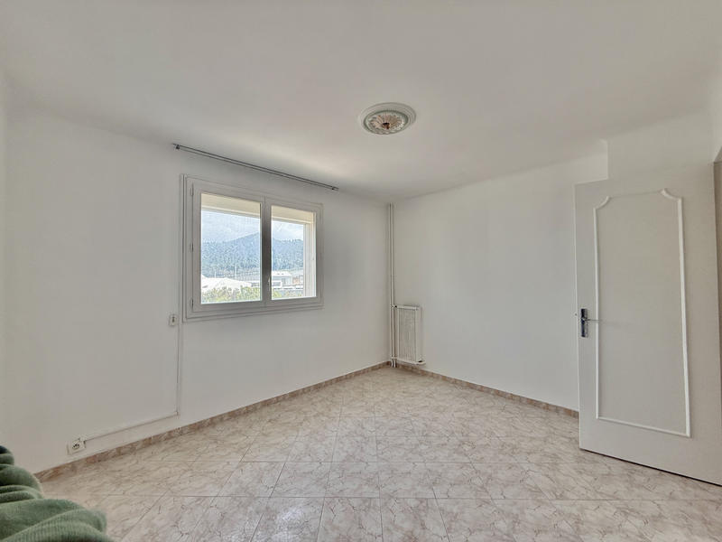 Appartement - 70 m² - 4 pièces