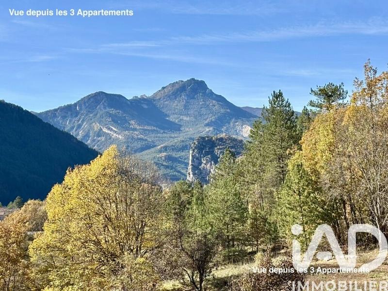 Maison - 230 m² - 10 pièces