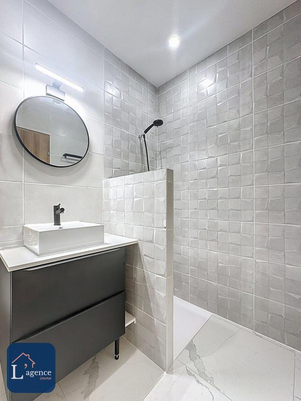 Villa - 228 m² - 8 pièces