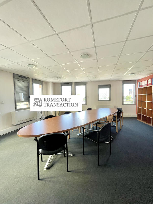 Bureau - 467 m²