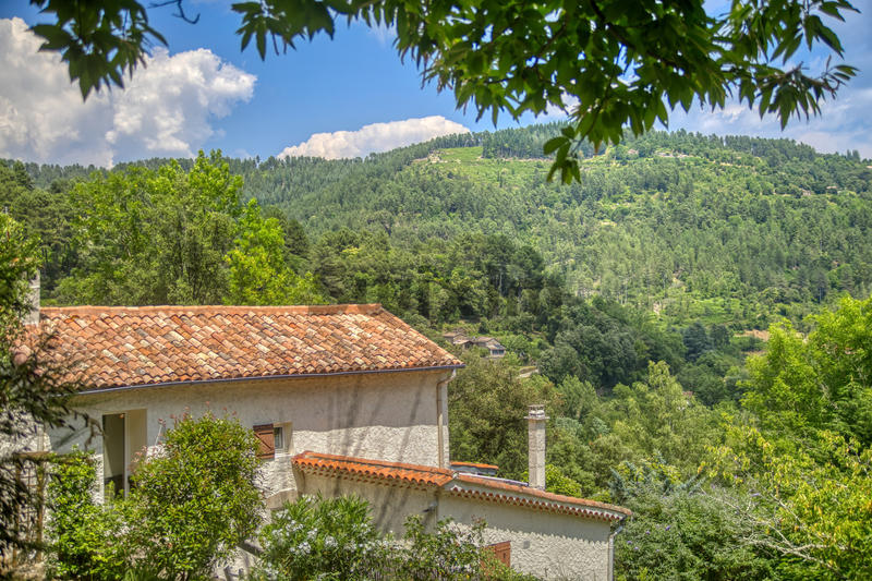 Maison - 86 m² - 5 pièces