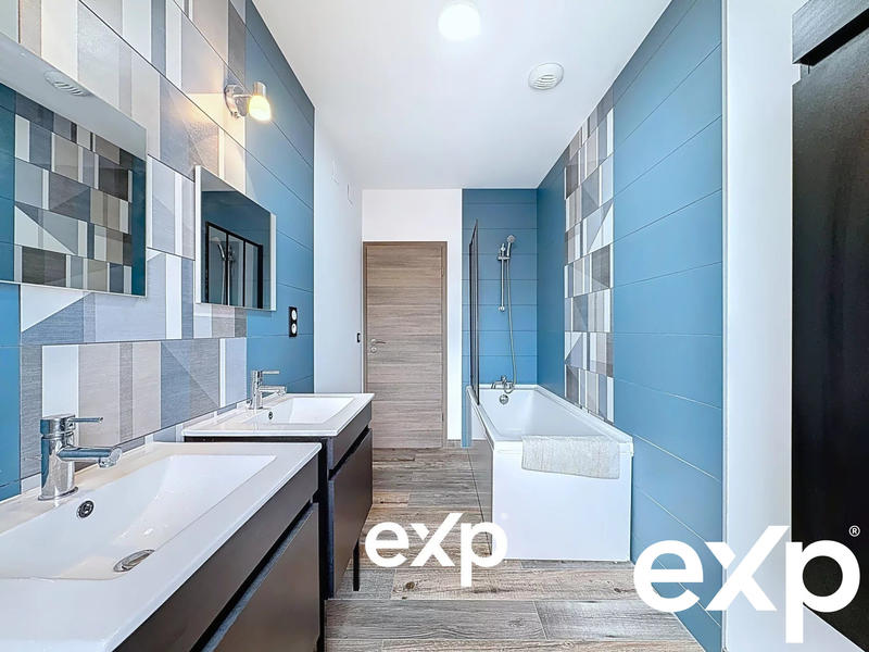 Maison - 151 m² - 6 pièces