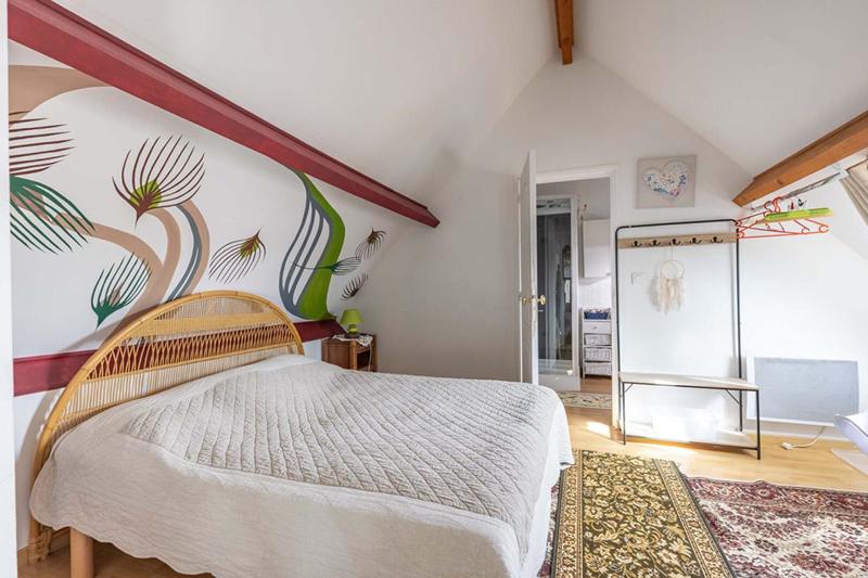 Maison - 185 m² - 8 pièces