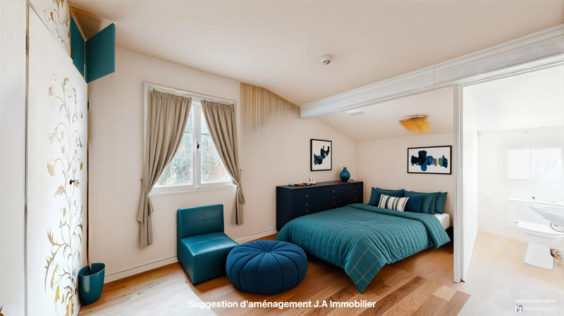 Maison - 225 m² - 9 pièces